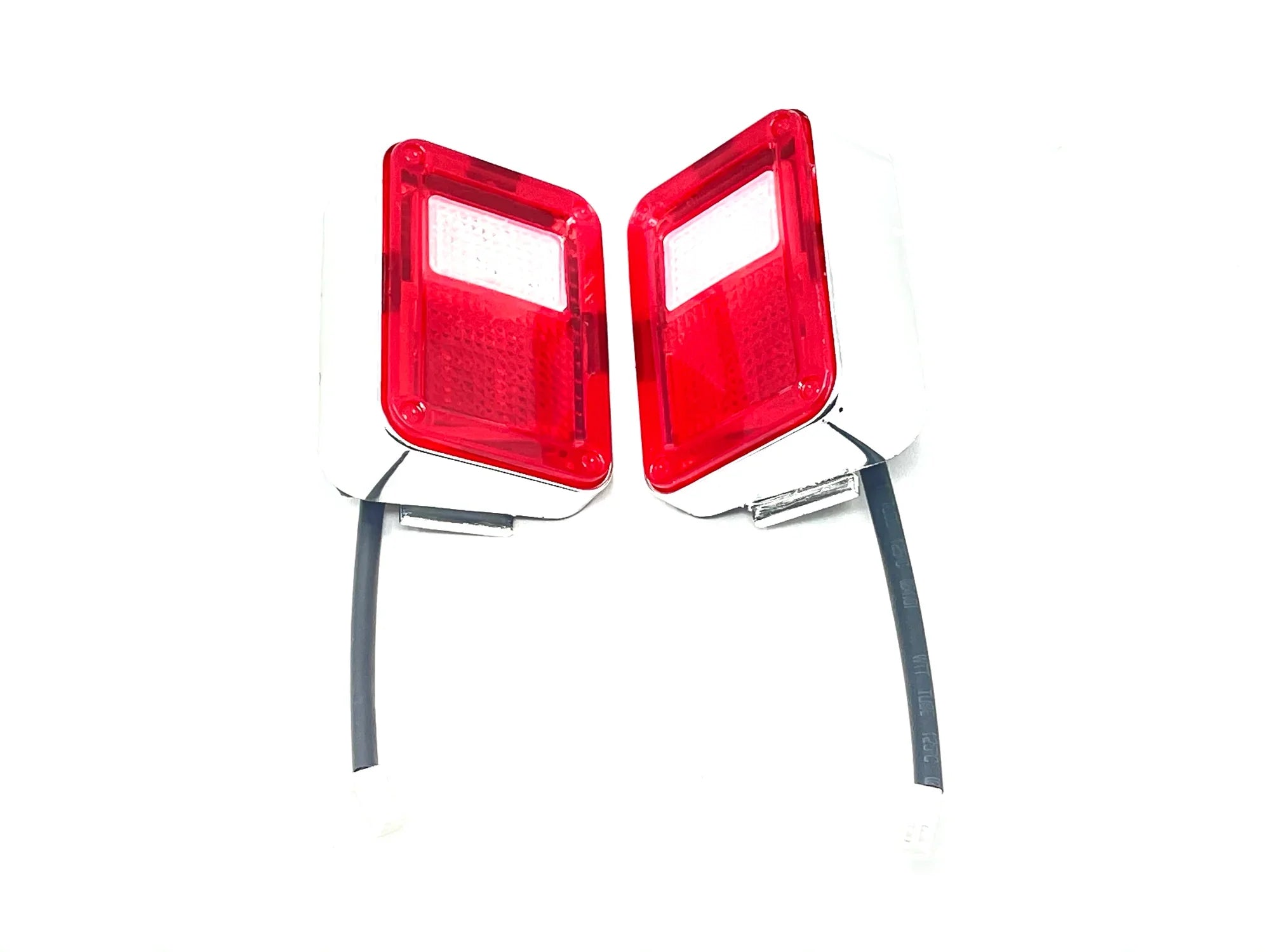 888 2WD Set Of Rear Lights – LA TOYZ