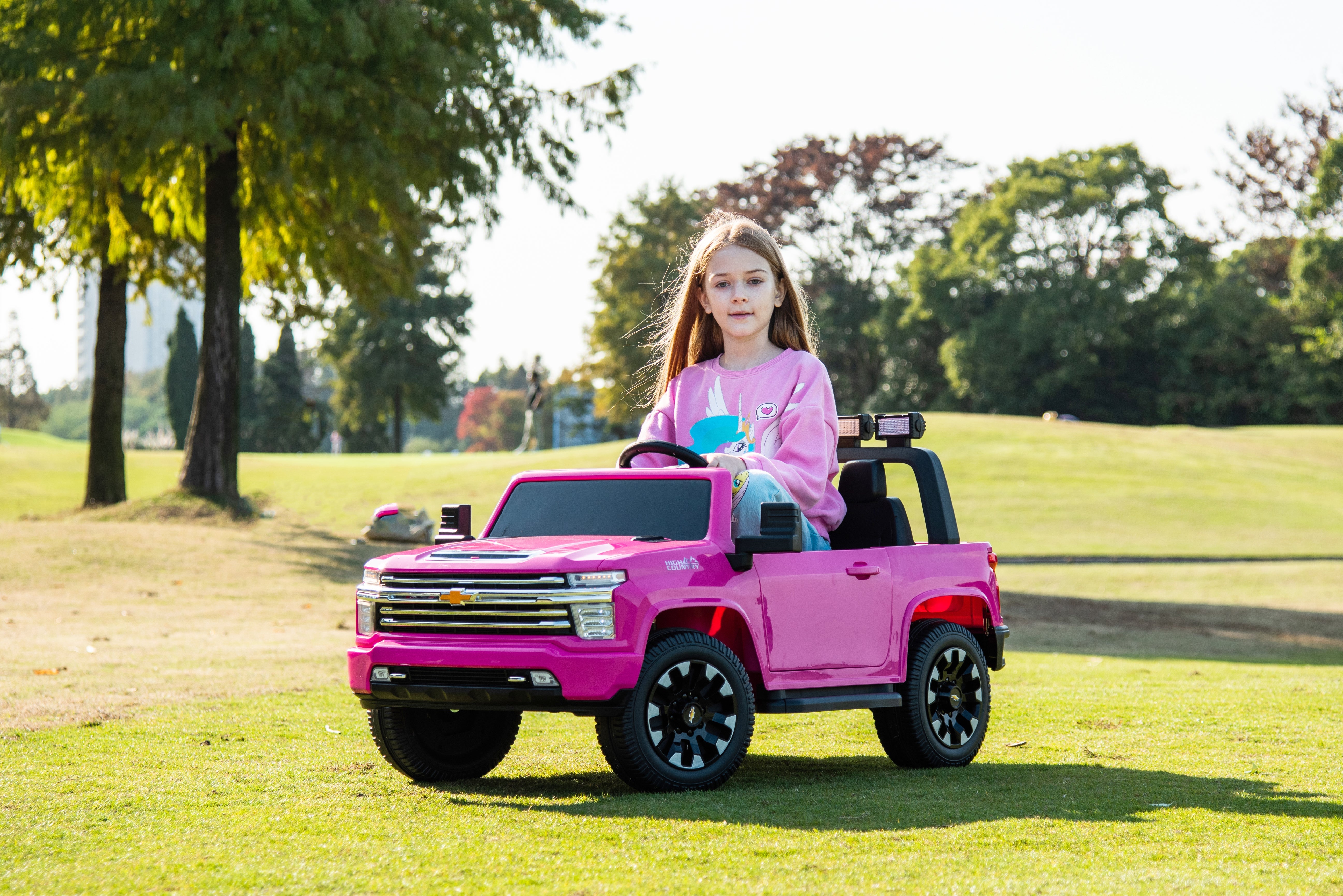 2025 Chevy Silverado 24V 4X4 2 Seater DELUXE Kids Ride On Car with Remote Control