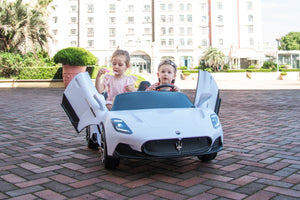 2025 24V Maserati MC20 4X4 2 Seater DELUXE Kids Ride On Car